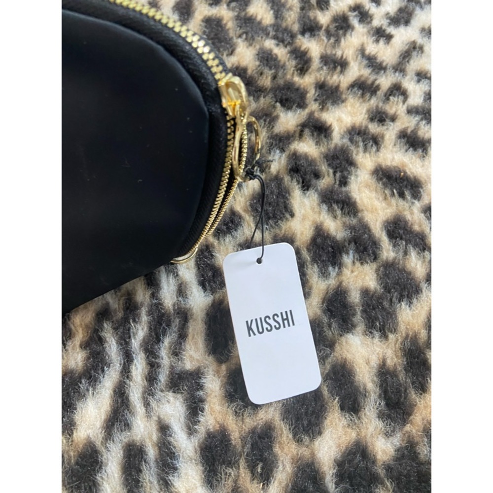 NEW! Kusshi Signature Make Up Bag Satin Black Fabric with Leopard - Picture 4 of 13